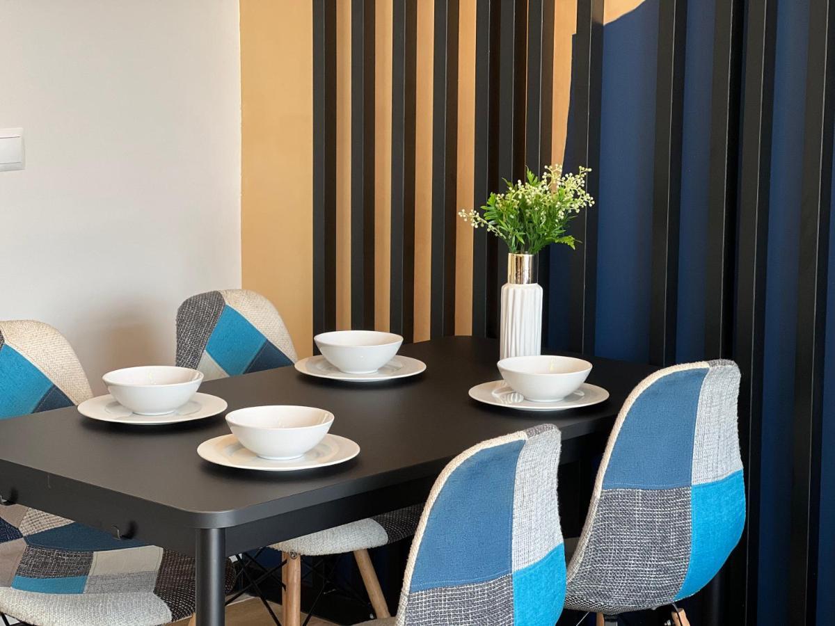 Party Avangarde Apartments City Center Леба Екстер'єр фото